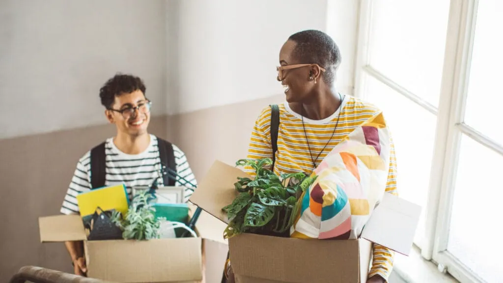 The Ultimate Moving Guide for International Students