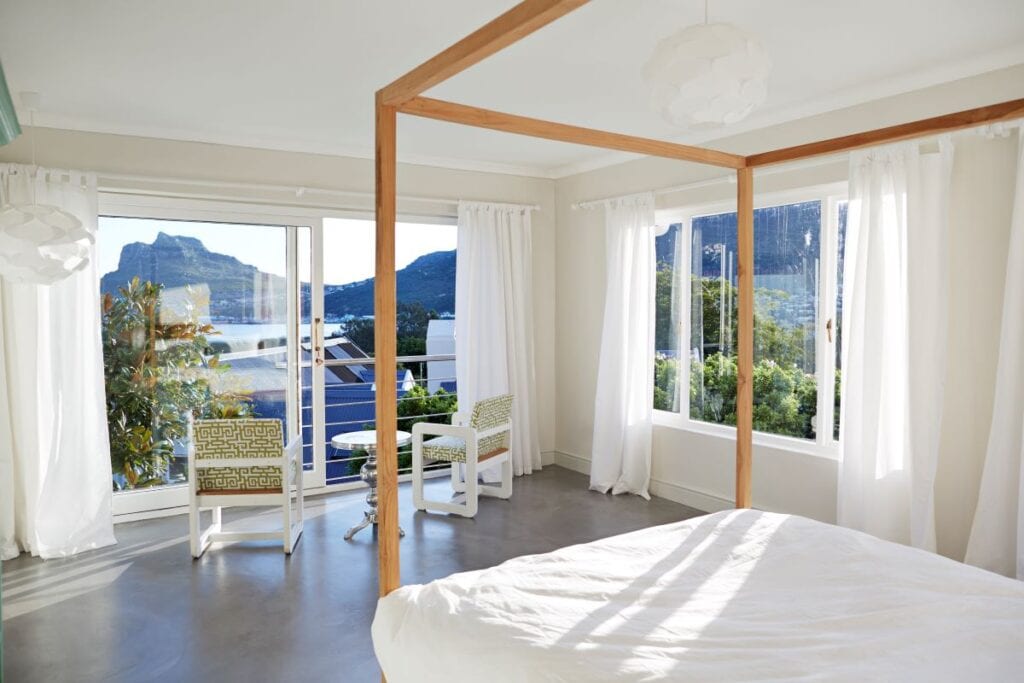 Penthouse bedroom with sea and mountain view