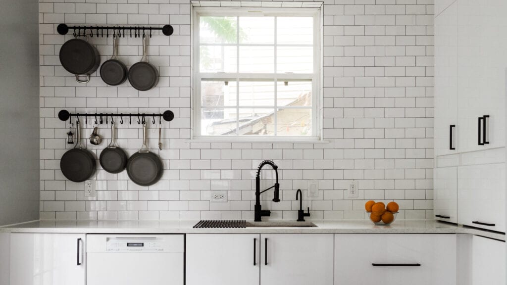 6 Tips To Choose The Perfect Kitchen Tile, Ceramic Tiles Kitchen Backsplash
