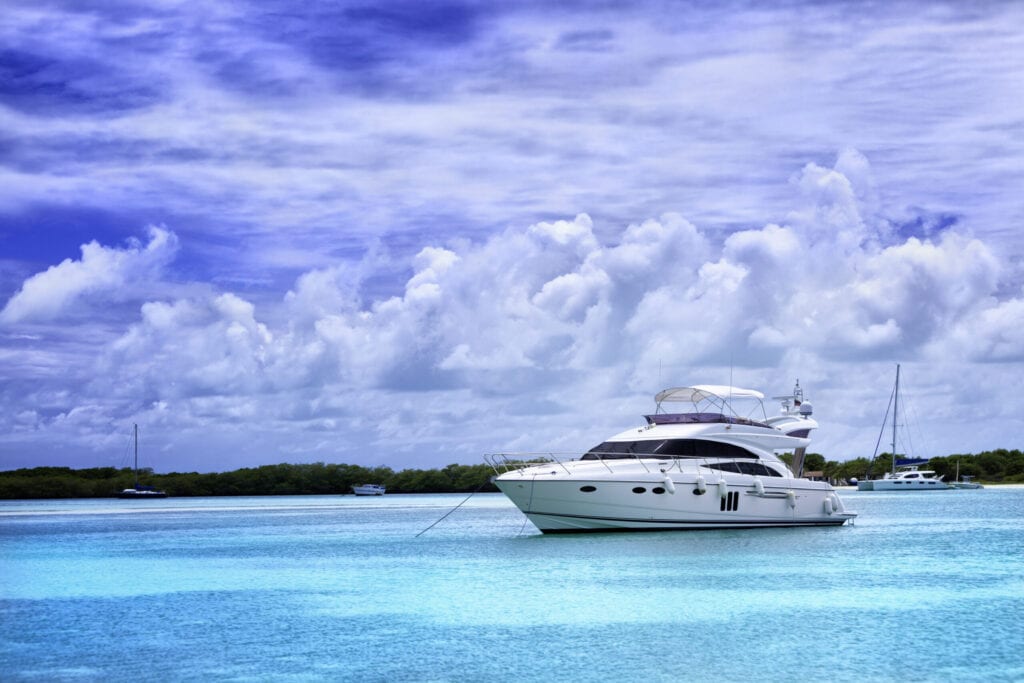 yacht tropical island paradise
