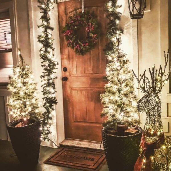 10 Christmas Decorating Ideas For Your Front Porch