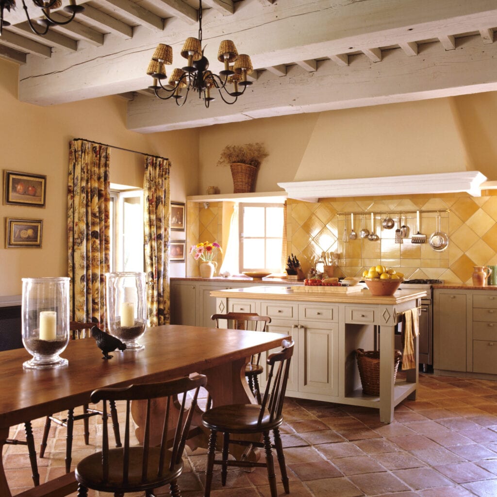 rustic barn kitchen 