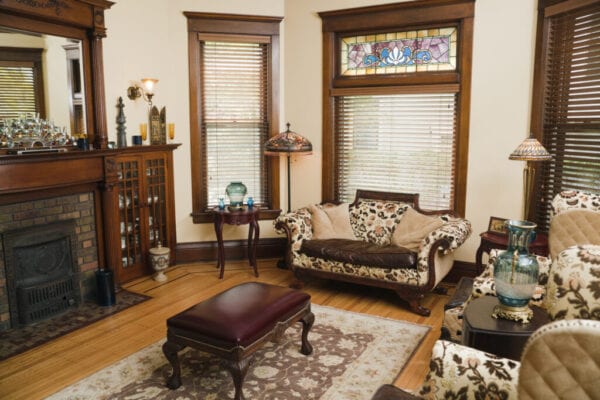 Victorian Style Living Room, Old-fashioned, Antique Domestic Residential Home Interior