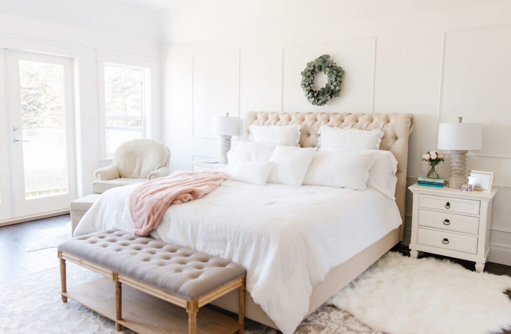 all white bedding 