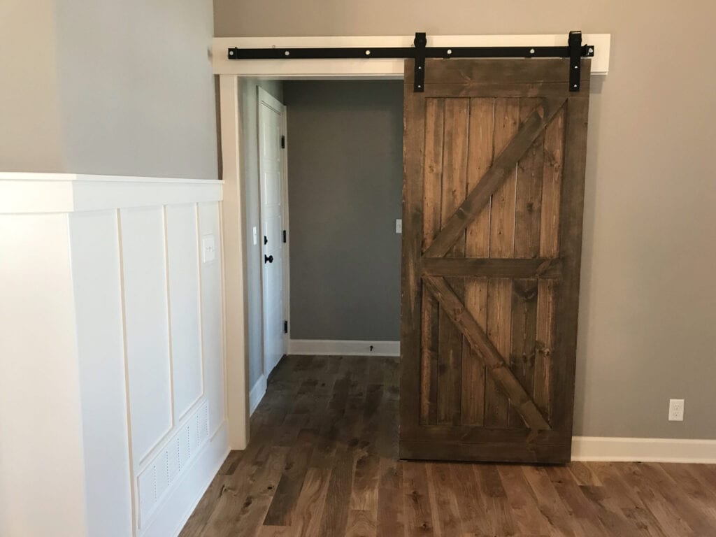 barn door 