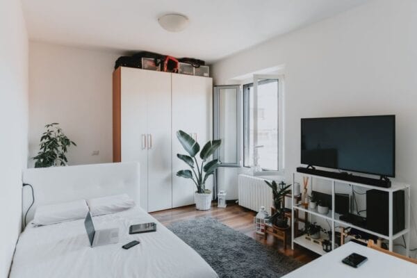 Daybed in dorm room