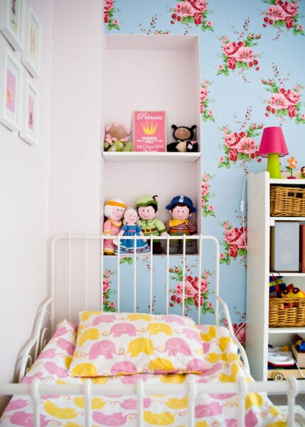 pink kids bedroom