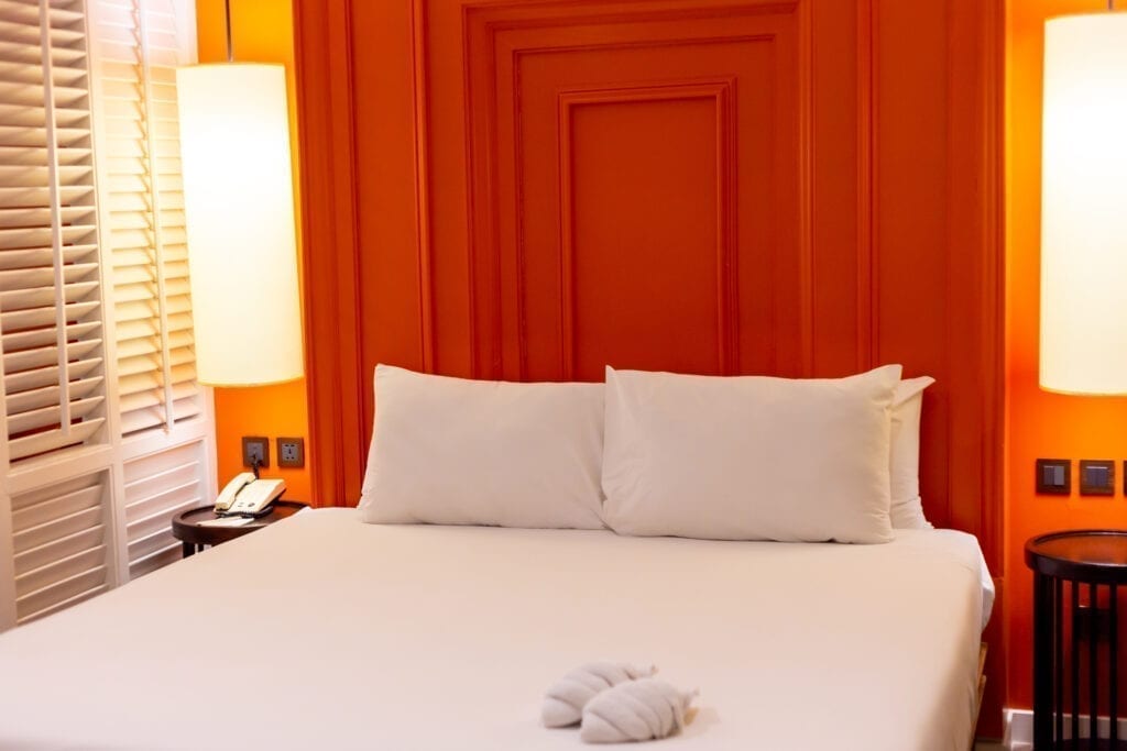 Wine Color Bedroom Ideas Diy Projects