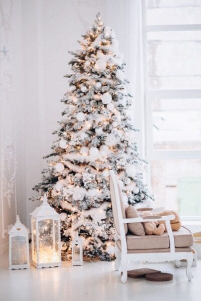 This Year's Christmas Tree Decorating Ideas and Trends | MYMOVE