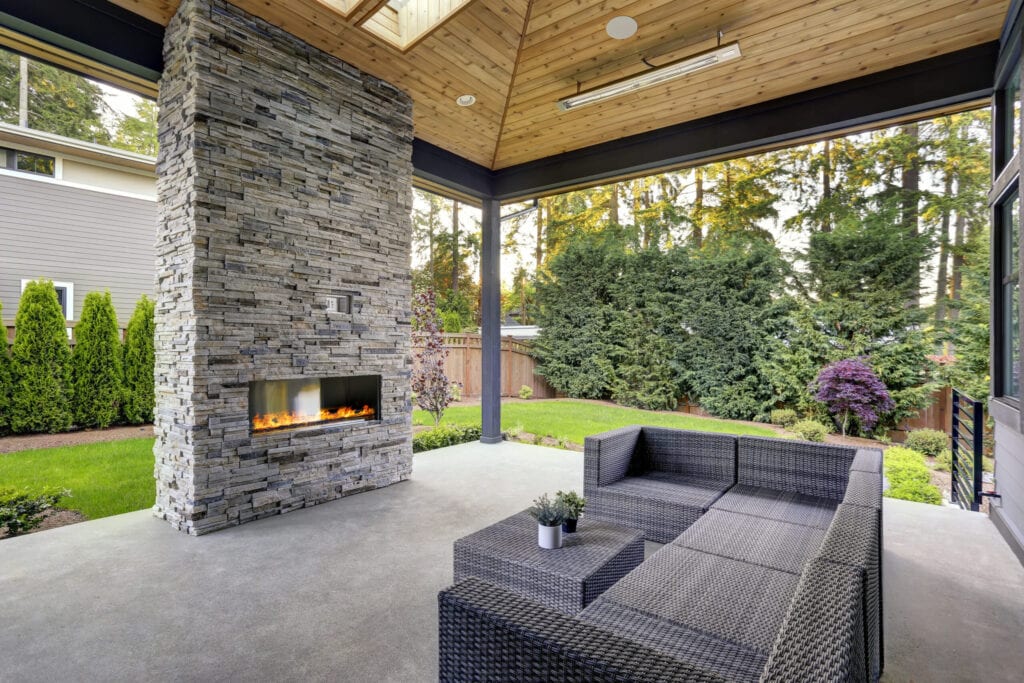 Outdoor fireplace