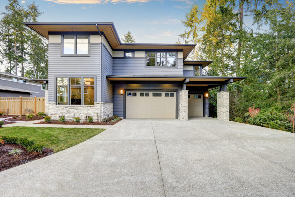 20 Exterior House Colors Trending In 2021 Mymove - Blue Grey Exterior Paint Color