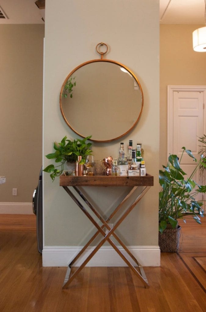 5 Ways to Set Up a Home Bar for New Year’s Entertaining