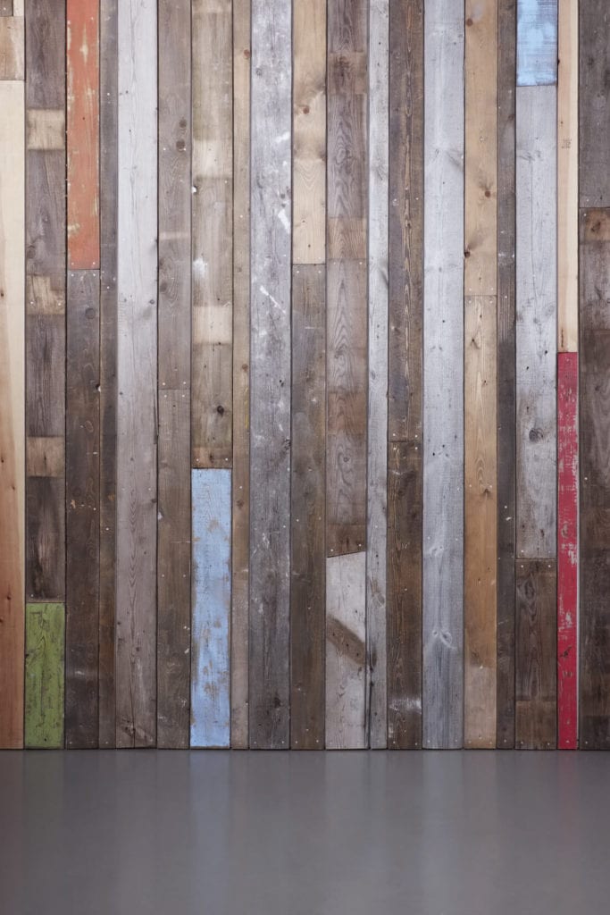 reclaimed timber wall for a modern rustic look