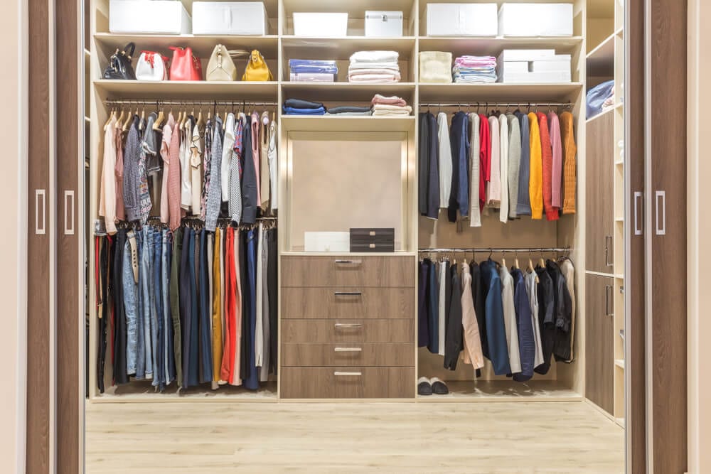 Walk-in Closets Drawers Shelving Style