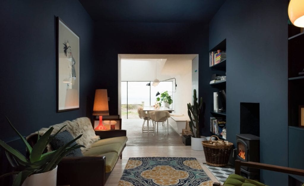 How to Balance out Those Trendy, Bold Colors in Your Interior Design
