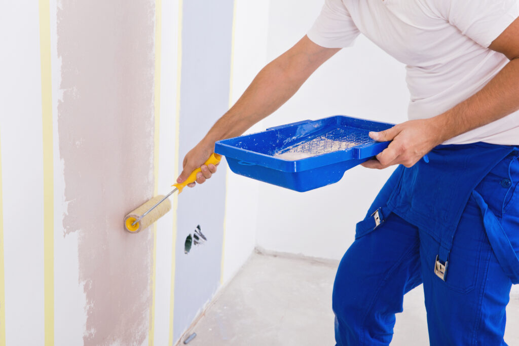 painting stripes on wall