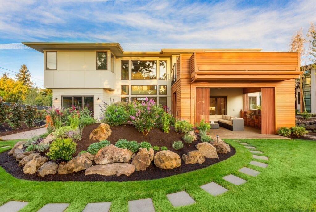 Landscaping ideas for modern home, beautiful front yard